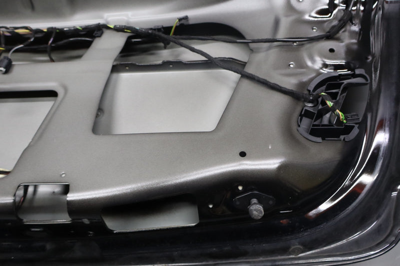 Load image into Gallery viewer, 10-16 Mercedes W212 E350 E63 AMG Sedan Rear Trunk Lid Deck Shell Panel Oem

