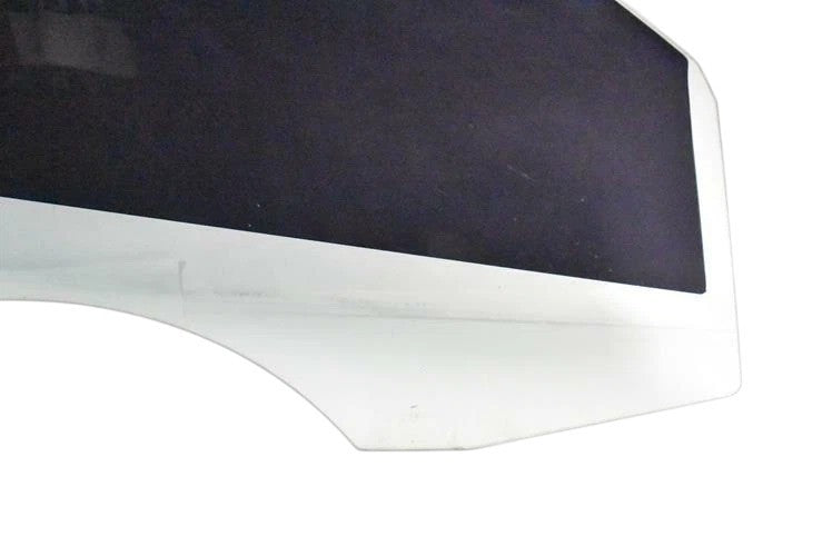 Load image into Gallery viewer, 14-17 Mercedes CLS63 CLS550 Front Right Passenger Side Door Window Glass oem
