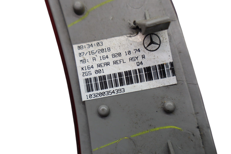 Load image into Gallery viewer, 10-12 Mercedes GL450 GL550 X164 Rear Right Side Bumper Reflector Light Oem
