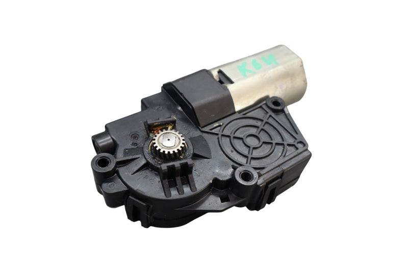 Load image into Gallery viewer, 15-20 Hyundai Genesis G80 Sun Shade Roof Sunroof Glass Motor 81671-B1000 Oem
