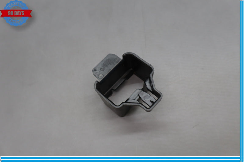 Load image into Gallery viewer, 06-19 Mercedes X166 GL450 GL550 ML350 Front Left Side Speaker Grille Bracket Oem
