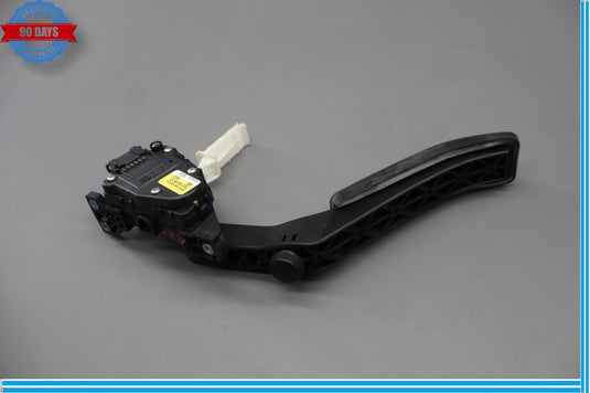 11-18 Porsche Cayenne 958 Engine Acceleration Gas Throttle Pedal Accelerator Oem