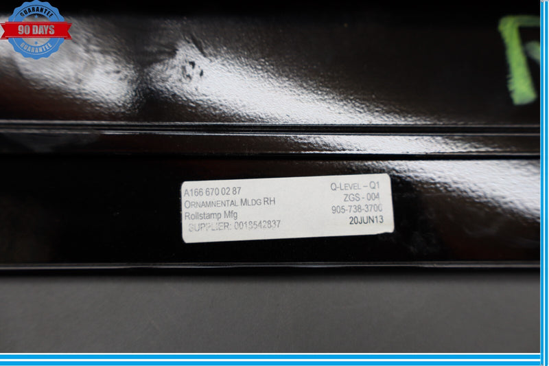 Load image into Gallery viewer, 13-19 Mercedes GL550 X166 Rear Right C Pillar Quarter Window Molding Oem
