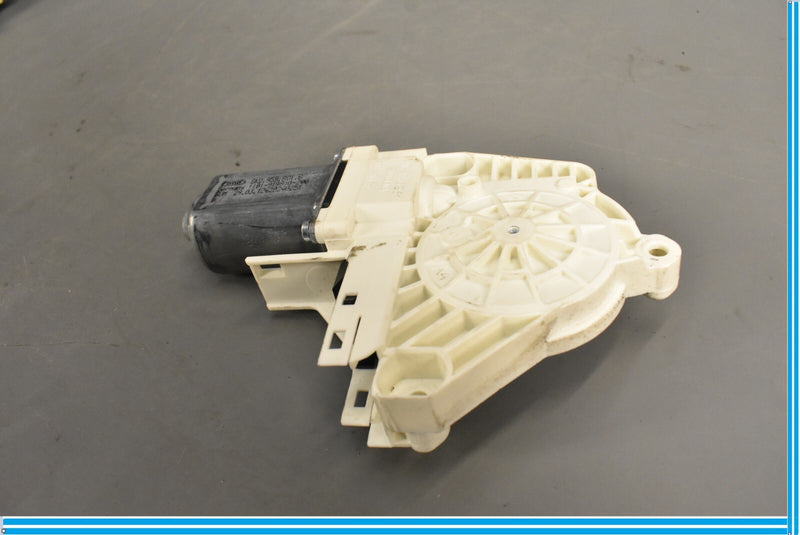 Load image into Gallery viewer, 10-18 Audi A8 Quattro Front Left Door Window Regulator Motor 8k0959801B Oem

