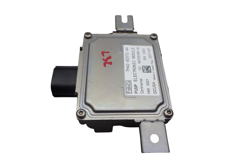 Load image into Gallery viewer, 12-19 LR Range Rover Evoque L538 Fuel Pump Sender Control Unit Module Oem

