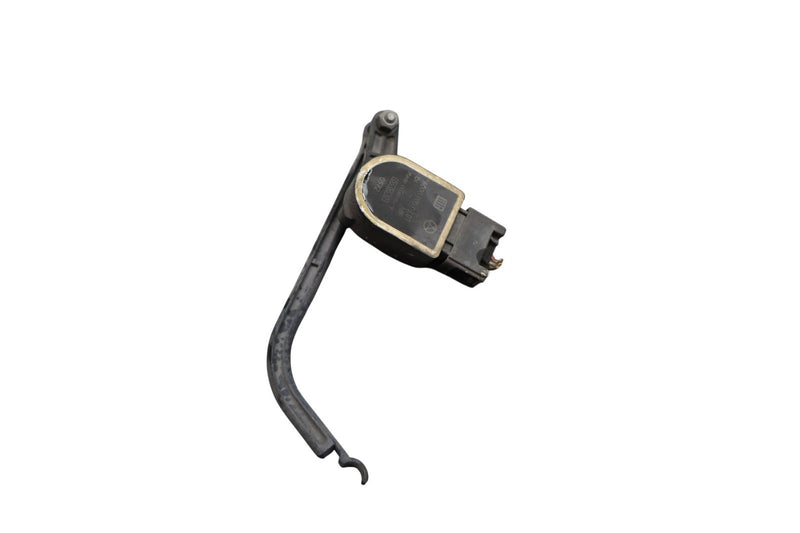 Load image into Gallery viewer, 10-17 Mercedes W207 E350 E550 Front Suspension Height Level Sensor Oem
