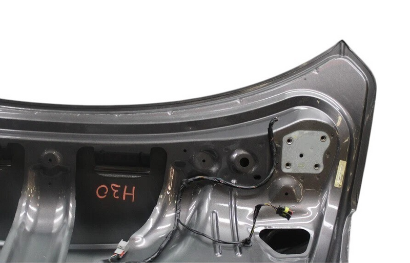 Load image into Gallery viewer, 14-20 Maserati Ghibli M157 Trunk Lid Shell Cover Panel Assembly Black OEM
