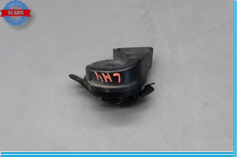 Load image into Gallery viewer, 03-06 Mercedes R230 SL500 SL600 Front Left Side High Tone Pitch Horn Oem
