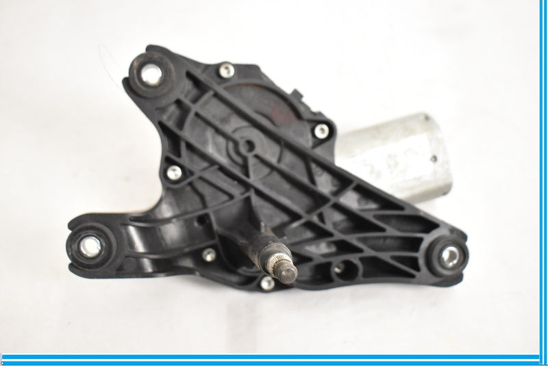 Load image into Gallery viewer, 2007 BMW X5 E70 REAR WINDOW WIPER MOTOR 6942165-05
