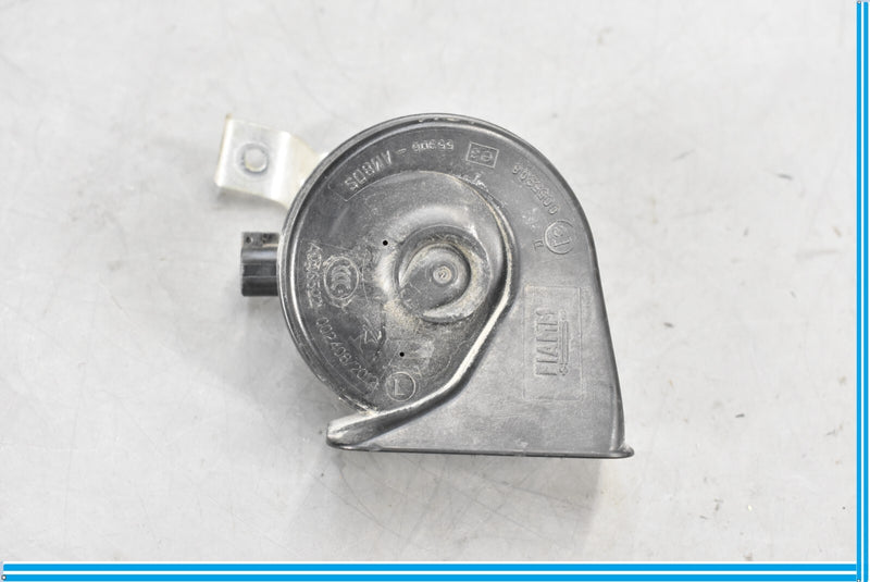 Load image into Gallery viewer, 14-20 Maserati Quattroporte Right Low Horn Tone Note Alarm Siren Signal Oem
