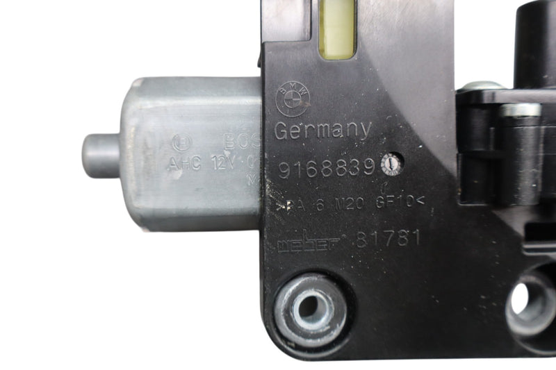 Load image into Gallery viewer, 09-15 BMW 740i 750Li xDrive Rear Left Side Door Sun Blind Shade Motor Oem
