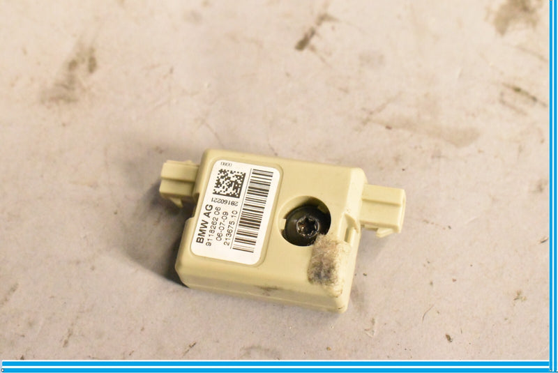 Load image into Gallery viewer, 09-15 BMW 750i 750Li Radio Signal Trap Circuit Antenna Module 9118262 Oem
