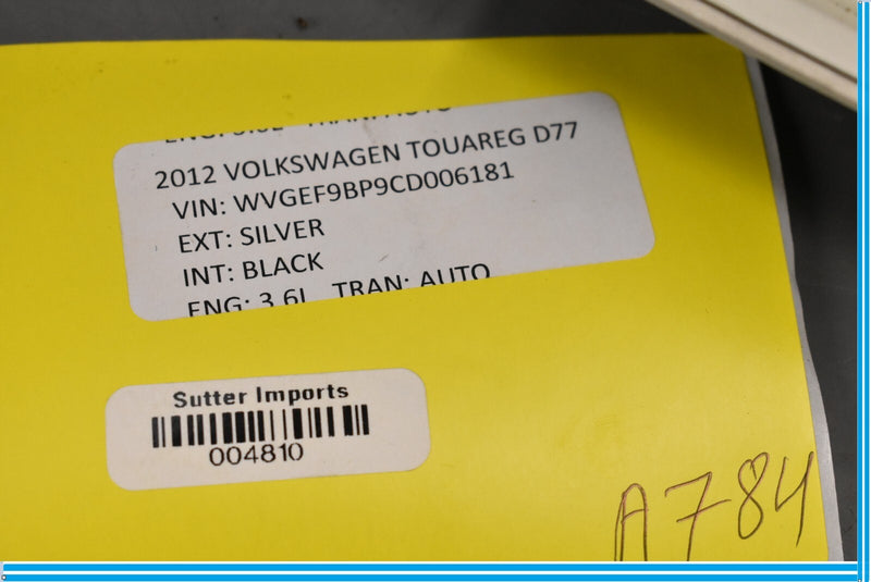 Load image into Gallery viewer, 11-14 Volkswagen VW Touareg Front Upper Interior Dome Reading Light Lamp Oem
