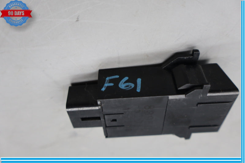 Load image into Gallery viewer, 02-06 Lexus SC430 Passenger Side Seat Belt Caution Warning Indicator Light Oem
