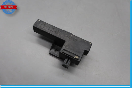 11-18 Volkswagen Touareg Rear Keyless Entry Antenna Module 8K0907247 Oem