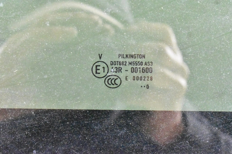 Load image into Gallery viewer, 08-17 Audi A5 S5 Top Roof Panoramic Sunroof Glass Panel 8T0877911B Oem
