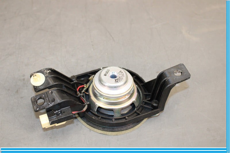 Load image into Gallery viewer, 07-17 Lexus LS460 XF40 Rear Right Passenger Side Door Speaker 86160-50230 Oem
