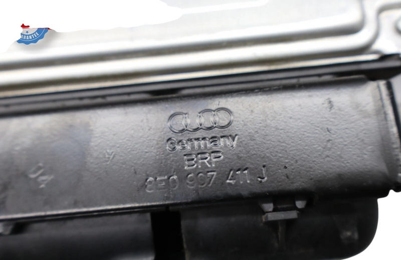 Load image into Gallery viewer, 10-13 Audi A3 Engine Control Computer Module ECU ECM Unit 8P0907115B Oem
