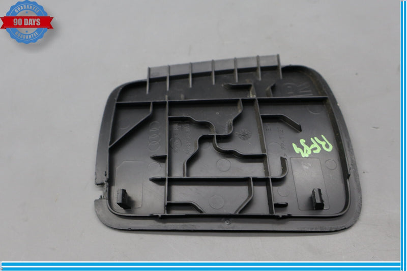 Load image into Gallery viewer, 07-15 AUDI Q7 4L Rear Right Side Trunk Hatch Tail Light Cover Panel Oem
