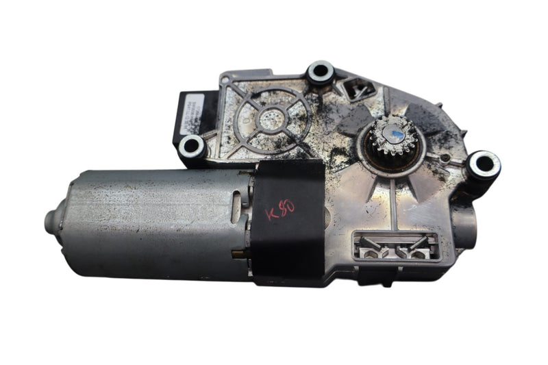 Load image into Gallery viewer, 11-17 Volkswagen Touareg Front Panoramic Sunroof Sun Roof Motor 7P0959591B Oem
