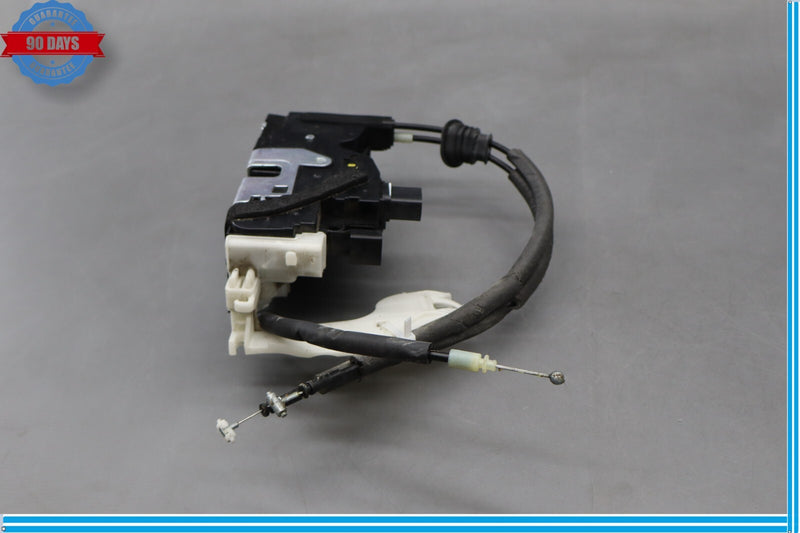 Load image into Gallery viewer, 11-16 Hyundai Equus SIG Front Right Passenger Side Door Lock Latch Actuator Oem
