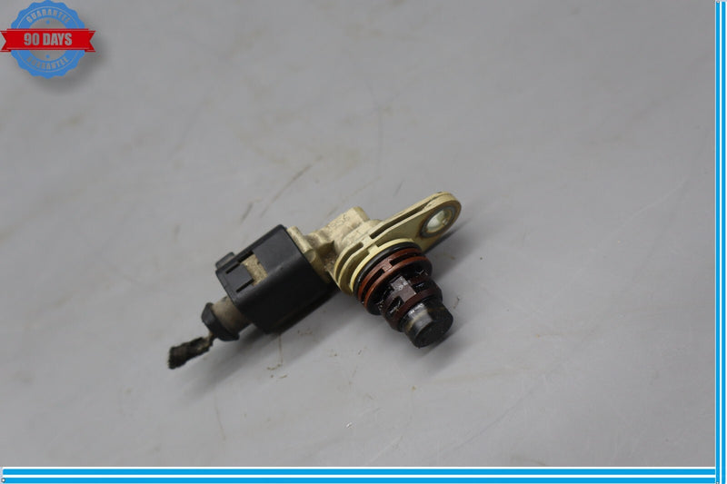 Load image into Gallery viewer, SENSOR CAMSHAFT POSITION FOR BENTLEY FLYINGSPUR DBDE 6.0L 12cyl FLYING SPUR
