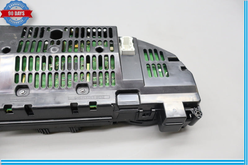 Load image into Gallery viewer, 12-14 Mercedes C250 C350 W204 Instrument Speedometer Cluster 2049004309 Oem
