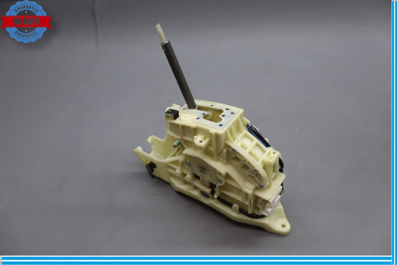 Load image into Gallery viewer, 15-17 Hyundai Genesis G80 Automatic Gear Shifter Floor Selector Assembly Oem
