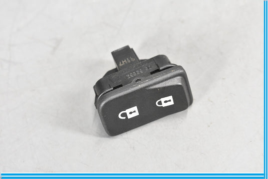 04-11 Volvo C70 Front Right Passenger Side Door Lock Control Switch Button Oem