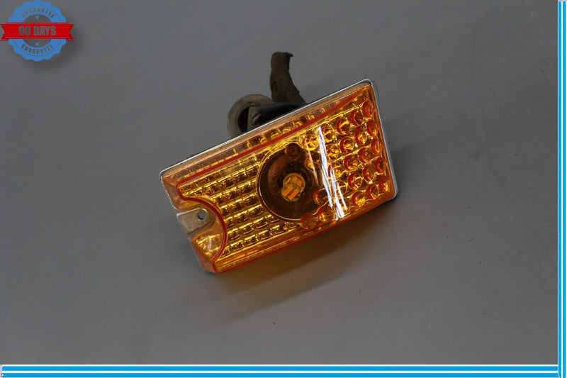 Load image into Gallery viewer, 03-09 HUMMER H2 Front Right Side Roof Clearance Marker Lamp Light Oem
