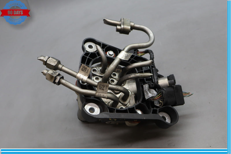 Load image into Gallery viewer, 09-12 BMW 750i 750Li Dynamic Drive Suspension Hydraulic Valve Block Oem
