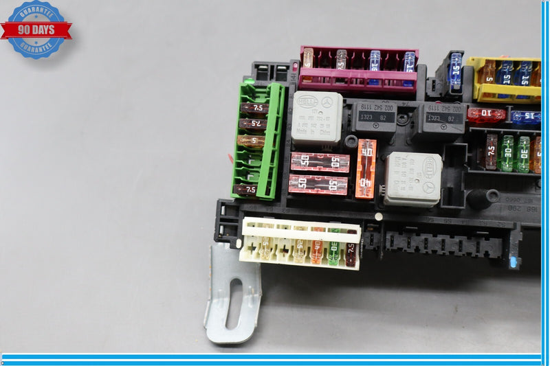 Load image into Gallery viewer, 10-18 Mercedes W218 CLS550 E350 E400 Rear SAM Fuse Box Relay Control Oem
