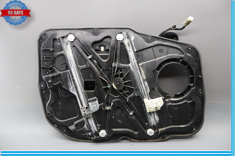Load image into Gallery viewer, 15-20 Hyundai Genesis Front Right Passenger Side Door Window Regulator Panel Oem
