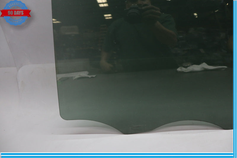 Load image into Gallery viewer, 11-18 Porsche Cayenne 958 Hybrid S Rear Left Driver Side Door Window Glass Oem

