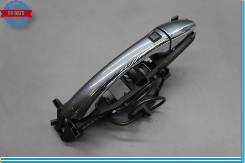 Load image into Gallery viewer, 06-11 Mercedes W219 CLS550 CLS55 Rear Right Exterior Door Handle Keyless Go Oem
