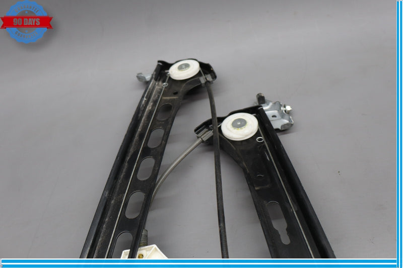 Load image into Gallery viewer, 06-11 Mercedes W219 CLS55 CLS550 Rear Right Door Window Regulator Motor Oem
