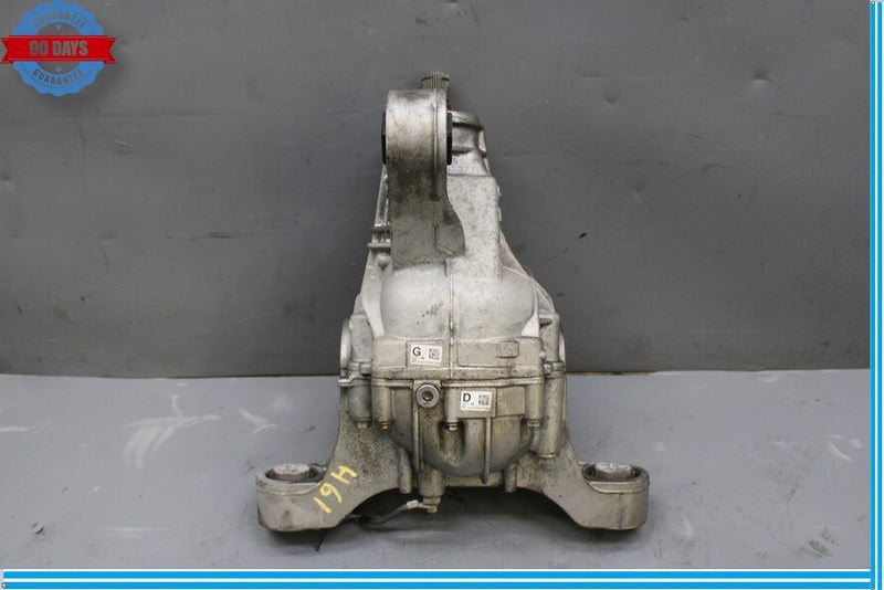 Load image into Gallery viewer, 11-16 Volkswagen Touareg VW Rear Differential Axle Carrier Diff Assembly Oem
