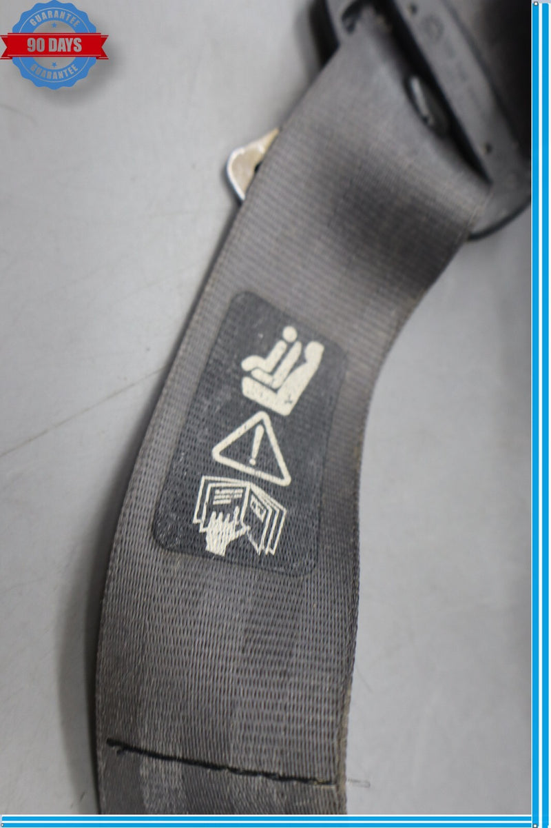 Load image into Gallery viewer, 11-13 Hyundai  Equus SIG Front Right Passenger Side Seat Belt Retractor Oem
