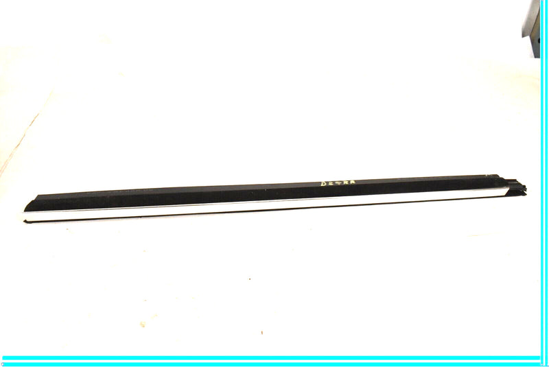 Load image into Gallery viewer, 09-15 BMW F01 F02 750i 750Li Rear Right Inner Window Channel Cover 7206450 Oem
