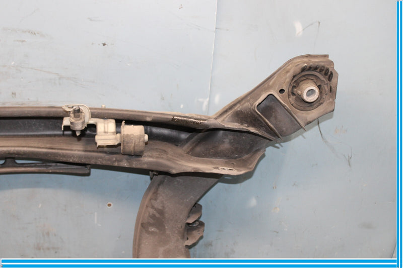 Load image into Gallery viewer, 10-16 Mercedes W212 E350 RWD REAR SUBFRAME CROSSMEMBER OEM 2123506704
