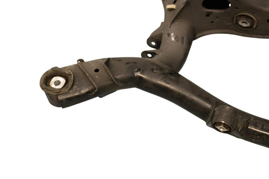 12-18 BMW 320i 328i F30 Rear Subframe Crossmember Cross Member W/ Sway Bar Oem
