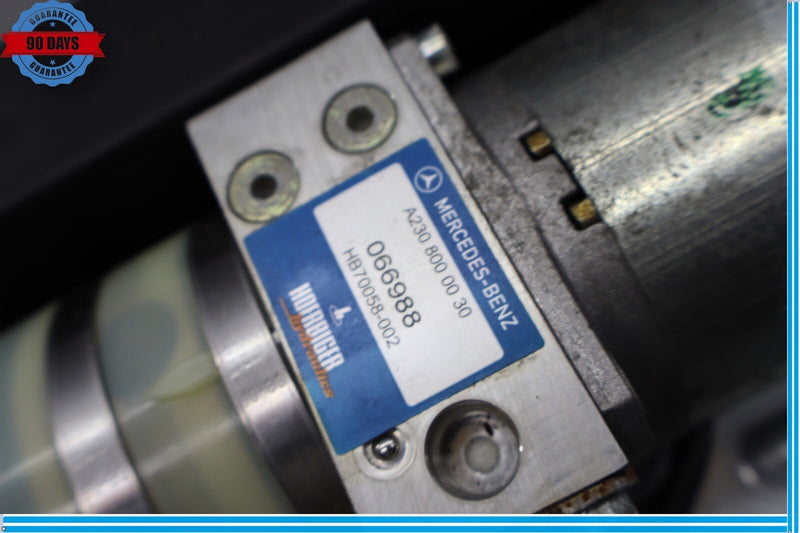 Load image into Gallery viewer, 03-12 Mercedes R230 SL500 Convertible Top Hydraulic Pump Motor Oem
