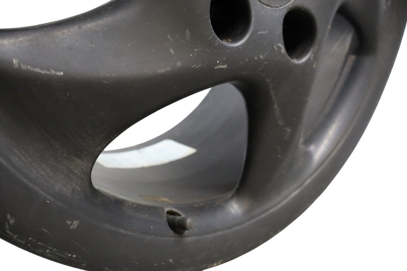 Load image into Gallery viewer, 01-05 Porsche 911 996 Turbo 18 inch Rear Alloy Wheel Rim 10JX18 ET65 Oem
