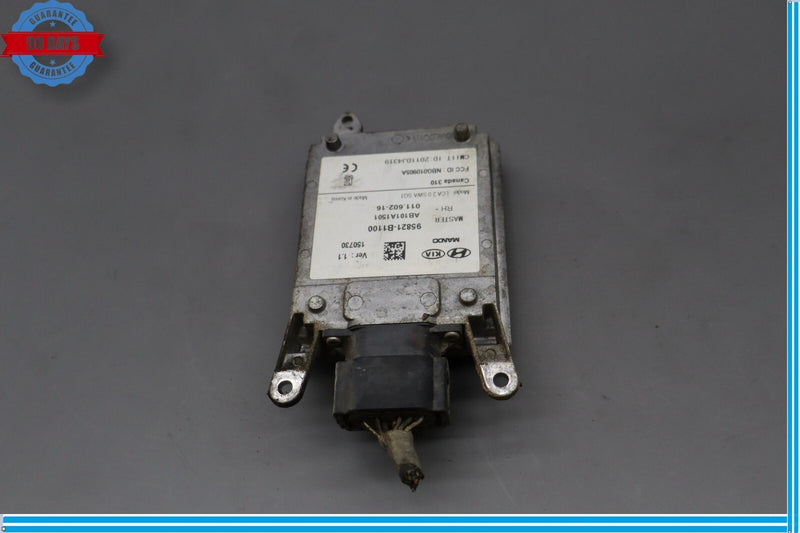 Load image into Gallery viewer, 15-17 Hyundai Genesis Rear Right Passenger Side Blind Spot Control Module Oem
