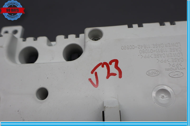 Load image into Gallery viewer, 11-13 Hyundai Equus SIG Front Speedometer Instrument Cluster 940033N270 Oem
