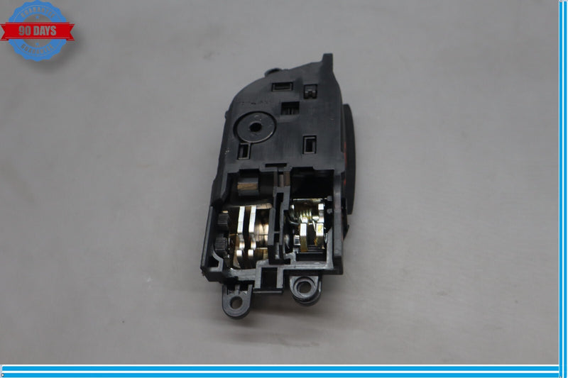 Load image into Gallery viewer, 11-13 Hyundai Equus Front Right Passenger Side Interior Door Handle Oem
