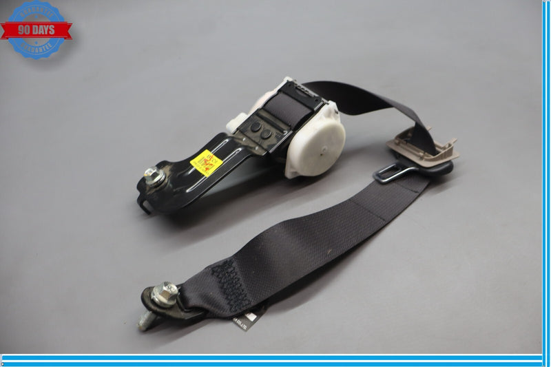 Load image into Gallery viewer, 15-20 Hyundai Genesis Rear Right Side Seat Belt Retractor 89820B1500 Oem
