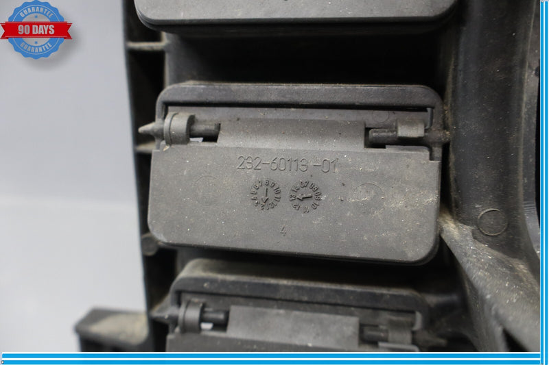 Load image into Gallery viewer, 11-14 Volkswagen Touareg Front Engine Radiator Cooling Fan Assembly Oem
