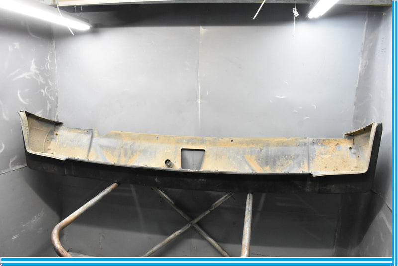 Load image into Gallery viewer, 03-05 Hummer H2 Rear Bumper Covers Assembly Black Oem

