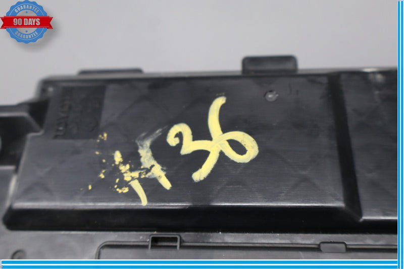 Load image into Gallery viewer, 07-17 Lexus LS460 Engine Room Junction Fuse Relay Black 82720-50081 Oem
